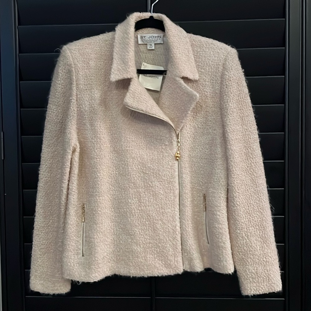 Beautiful! NWT! Vintage “St. John Collection By Marie Gray!” Zip Up Jacket!